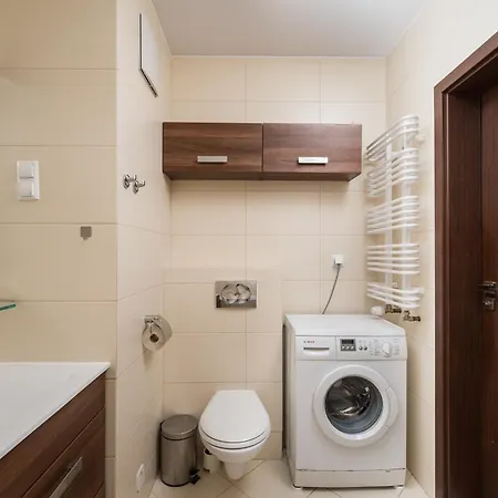 Wola Radziwie Homely Apartment Varsovia Exterior foto