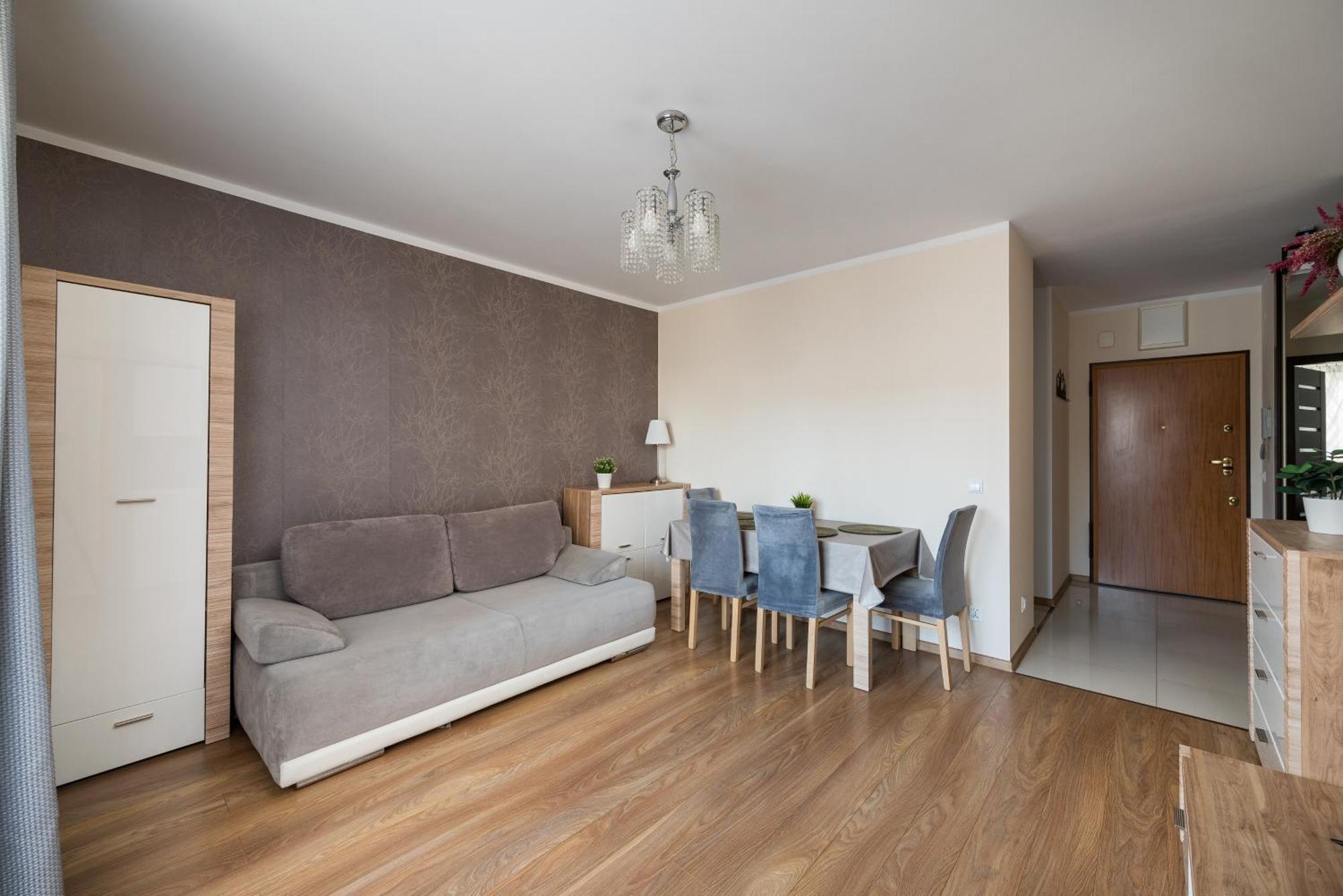 Wola Radziwie Homely Varsovia